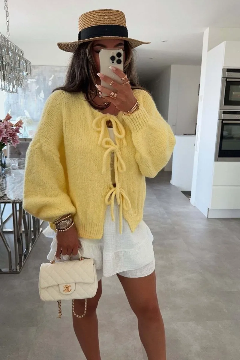Cardigan en tricot à col rond et lacets unis Clémence