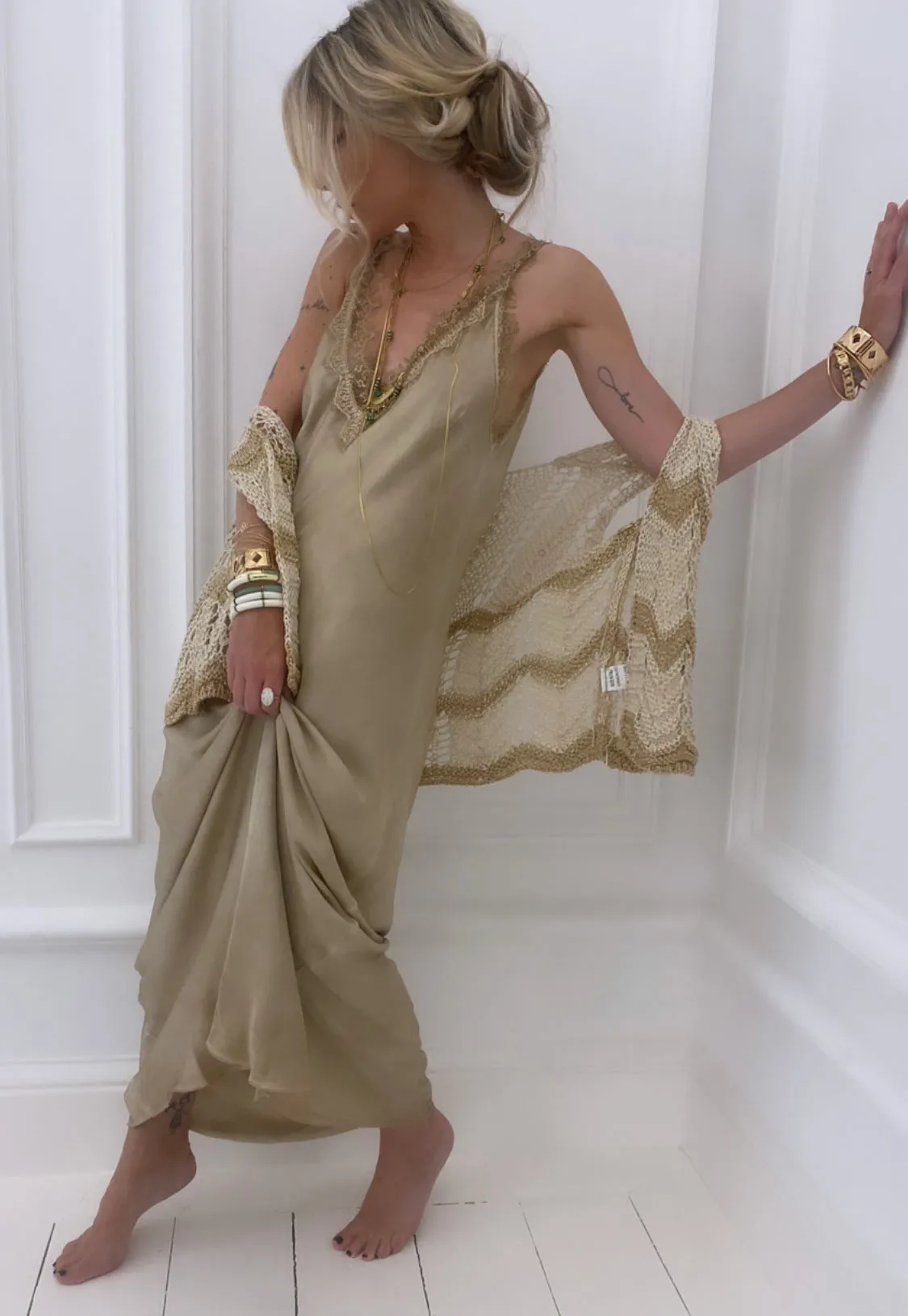 Gilet beige en crochet et lurex sans manches