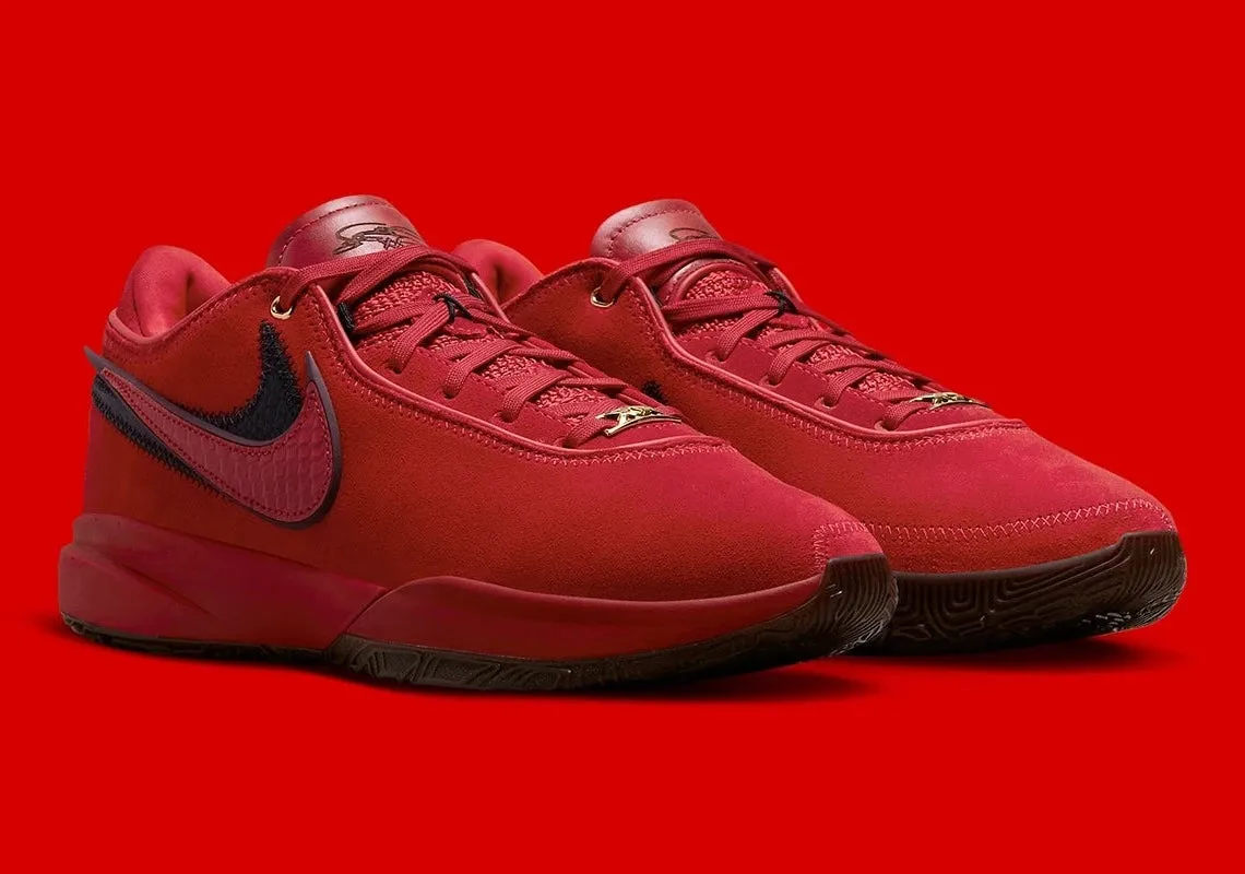 Nike LeBron 20 Liverpool Shoes