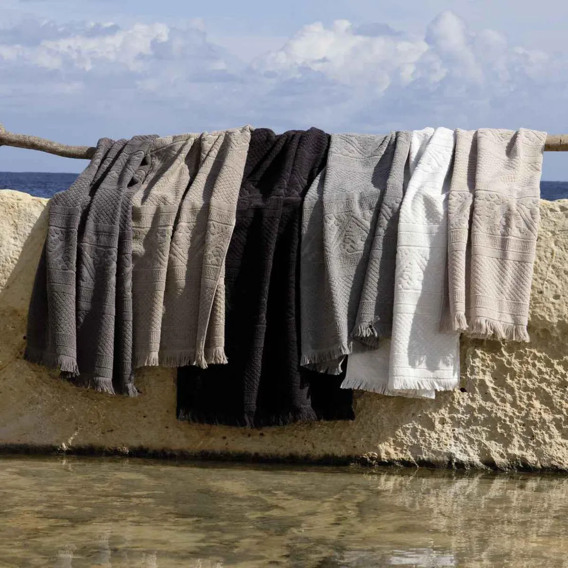 Serviette Invité Uni ZOLA - Orage | 3 SUISSES