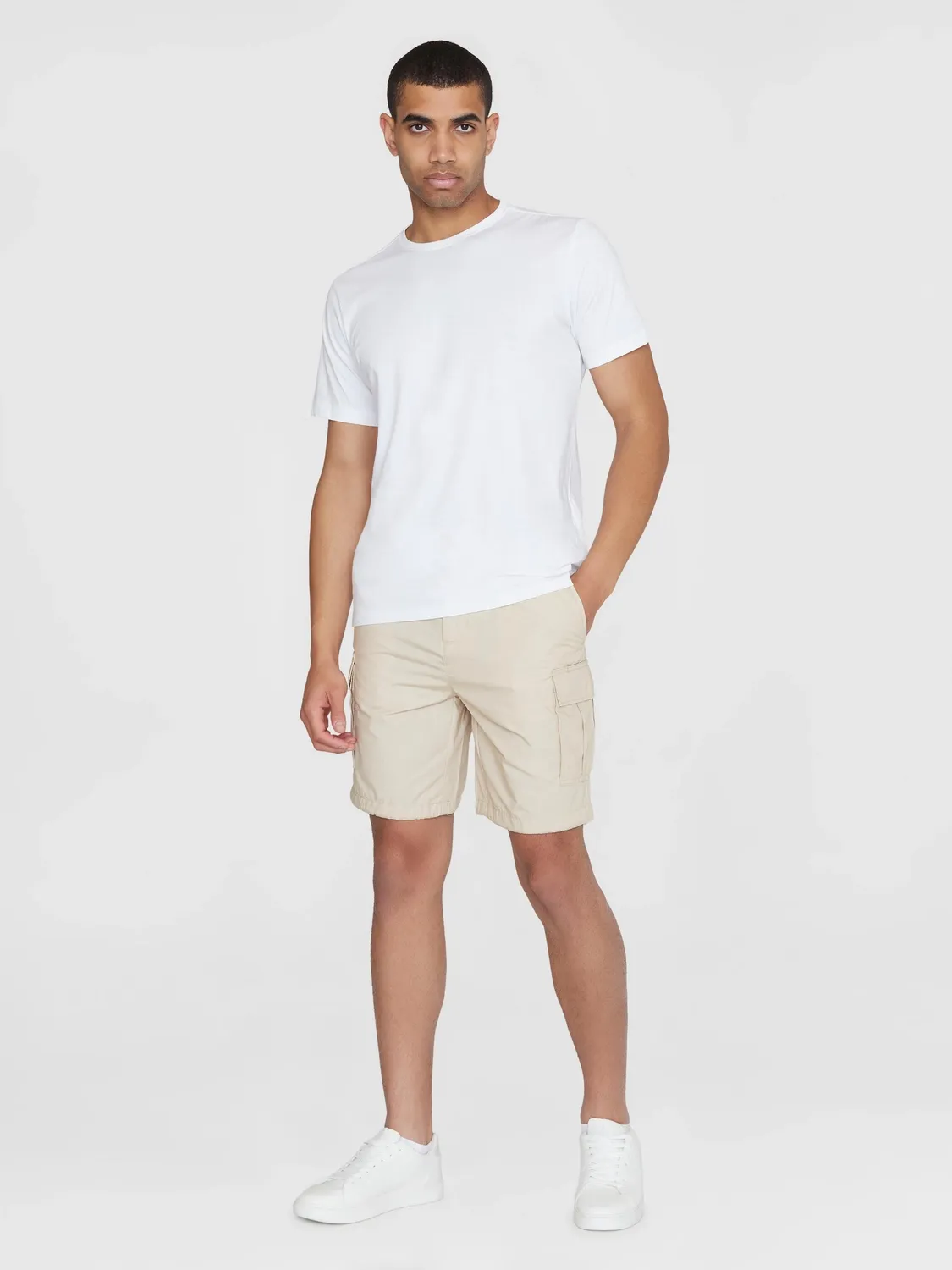 Short KnowledgeCotton Apparel Homme Fig Loose Cargo Poplin Light Feather Grey